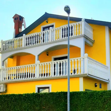 Mit Und Meerblick Holiday home Kastel