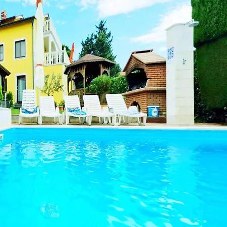 Mit Und Meerblick Kaštel
